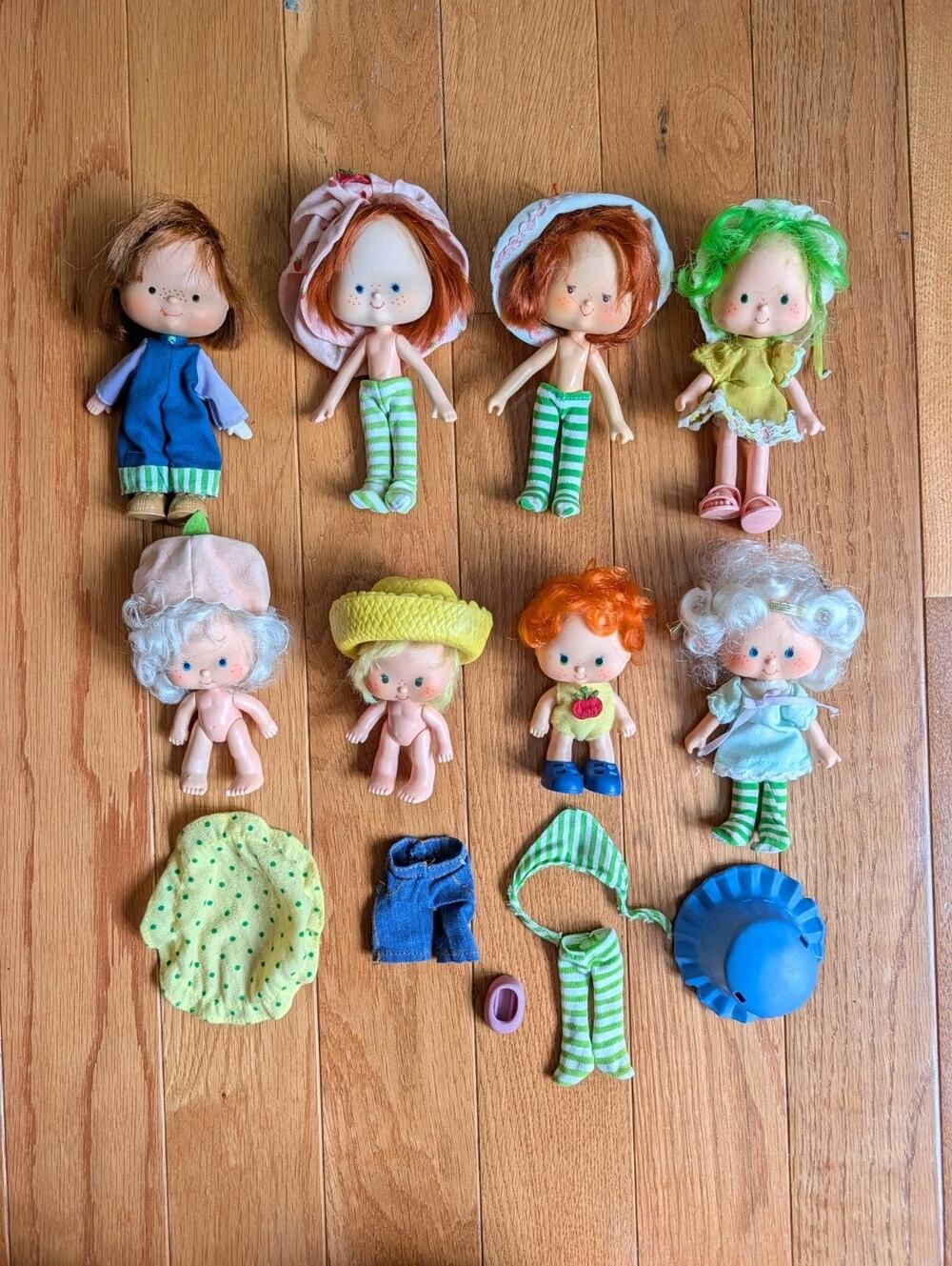 Vintage Lot 25+ Piece 1979 Strawberry Shortcake Doll Figures + Clothing Lot